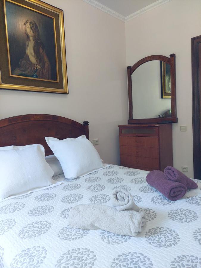 Apartamento Gran Via De Les Corts Catalanes Barcelona Bagian luar foto